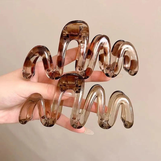 1pc/2pcs Women's Y2K Wavy High Glossy Amber Brown 11cm/4.33in Large Lightweight Plastic Hair Clip, Elegant and Minimalistic